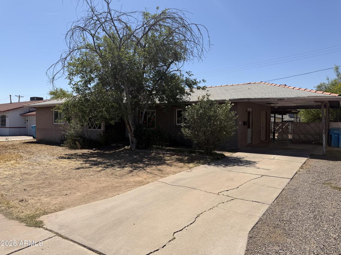 2053 W Hazelwood St., Phoenix, AZ 85015