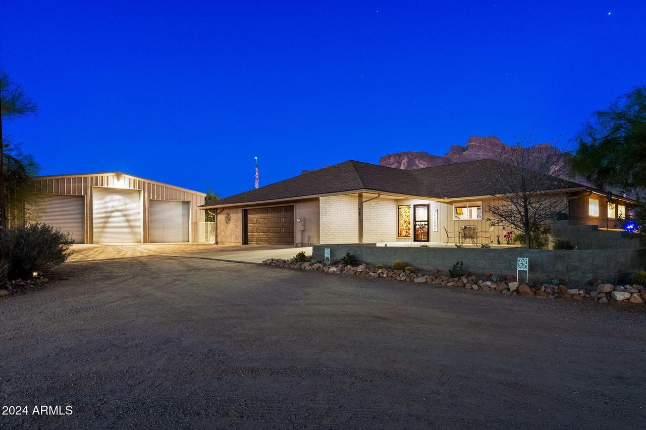 5130 E Superstition Blvd., Apache Junction, AZ 85119