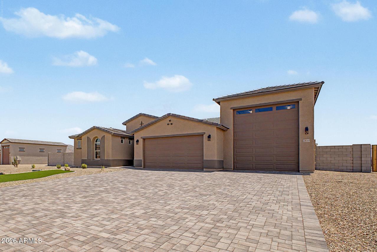 24319 W Duane Ln., Wittmann, AZ 85361