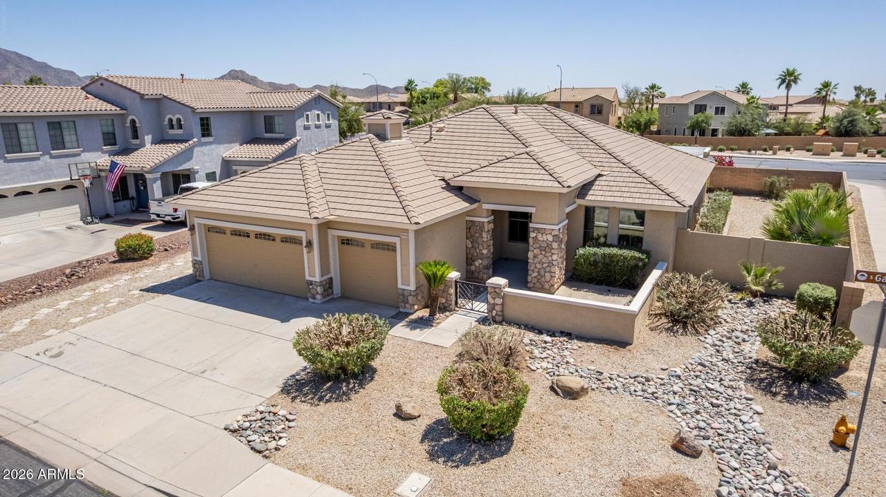 6668 S Garnet Way, Chandler, AZ 85249
