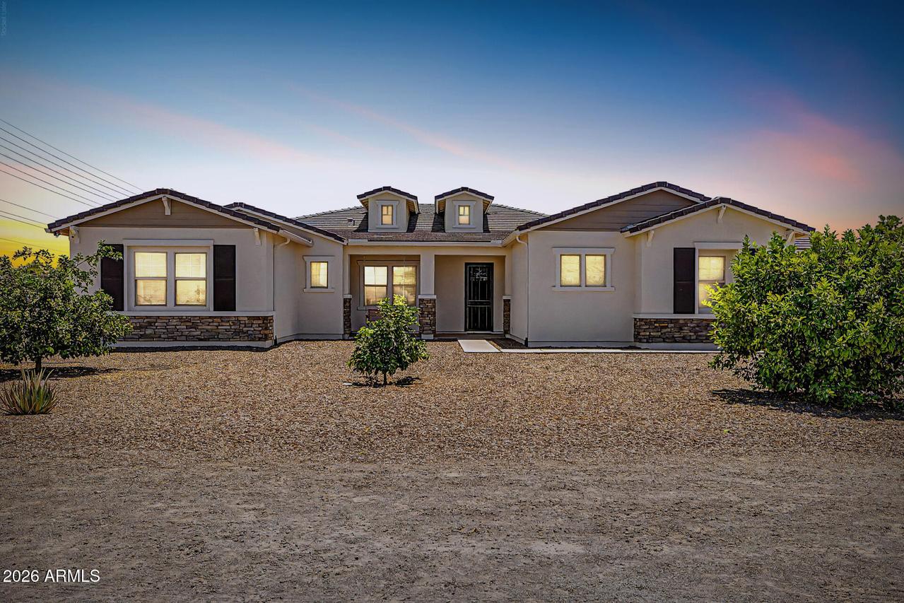 1789 E Lobo St., San Tan Valley, AZ 85140