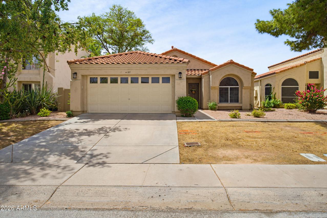 4127 E Becker Ln., Phoenix, AZ 85028
