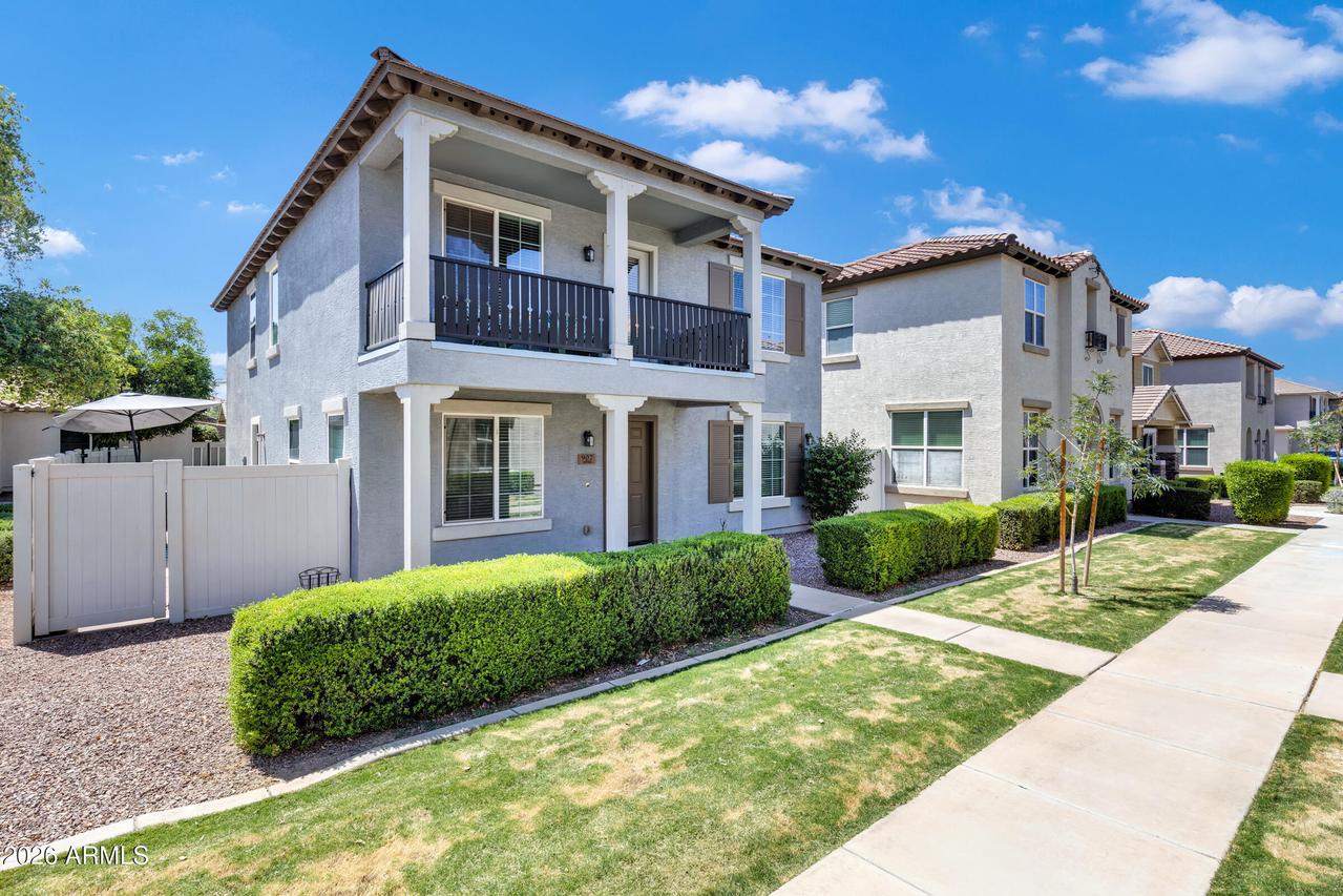 907 S Henry Ln., Gilbert, AZ 85296
