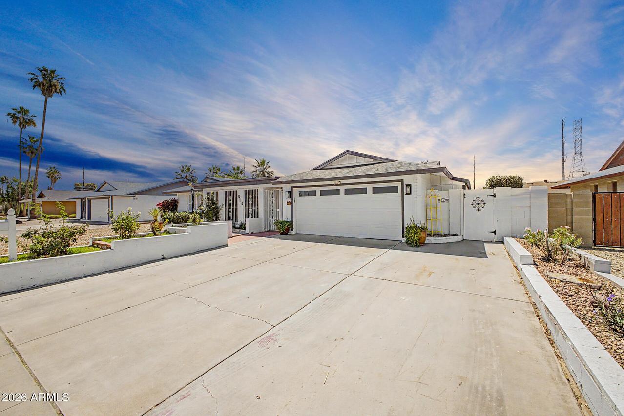 613 E Bell De Mar Dr., Tempe, AZ 85283