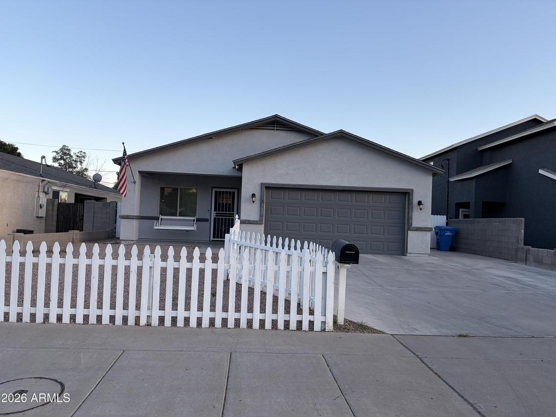 317 E Mountain View Rd., Phoenix, AZ 85020