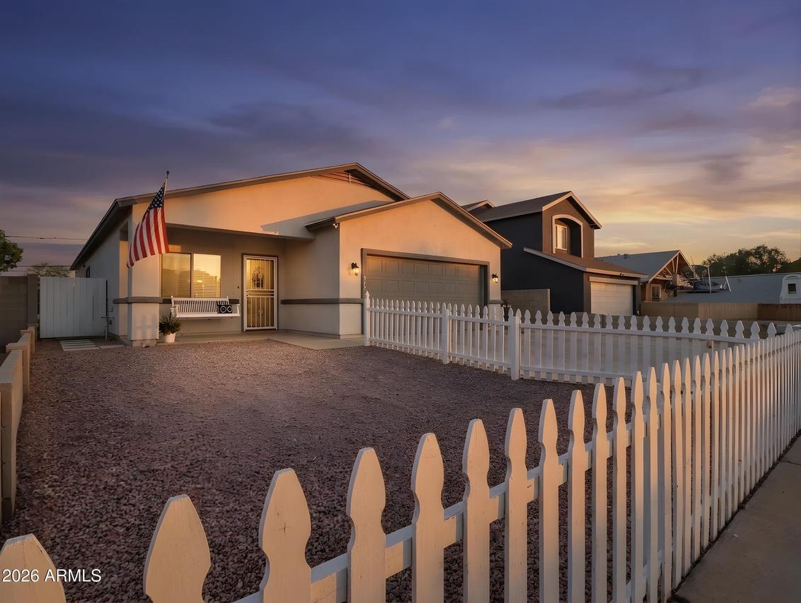 317 E Mountain View Rd., Phoenix, AZ 85020