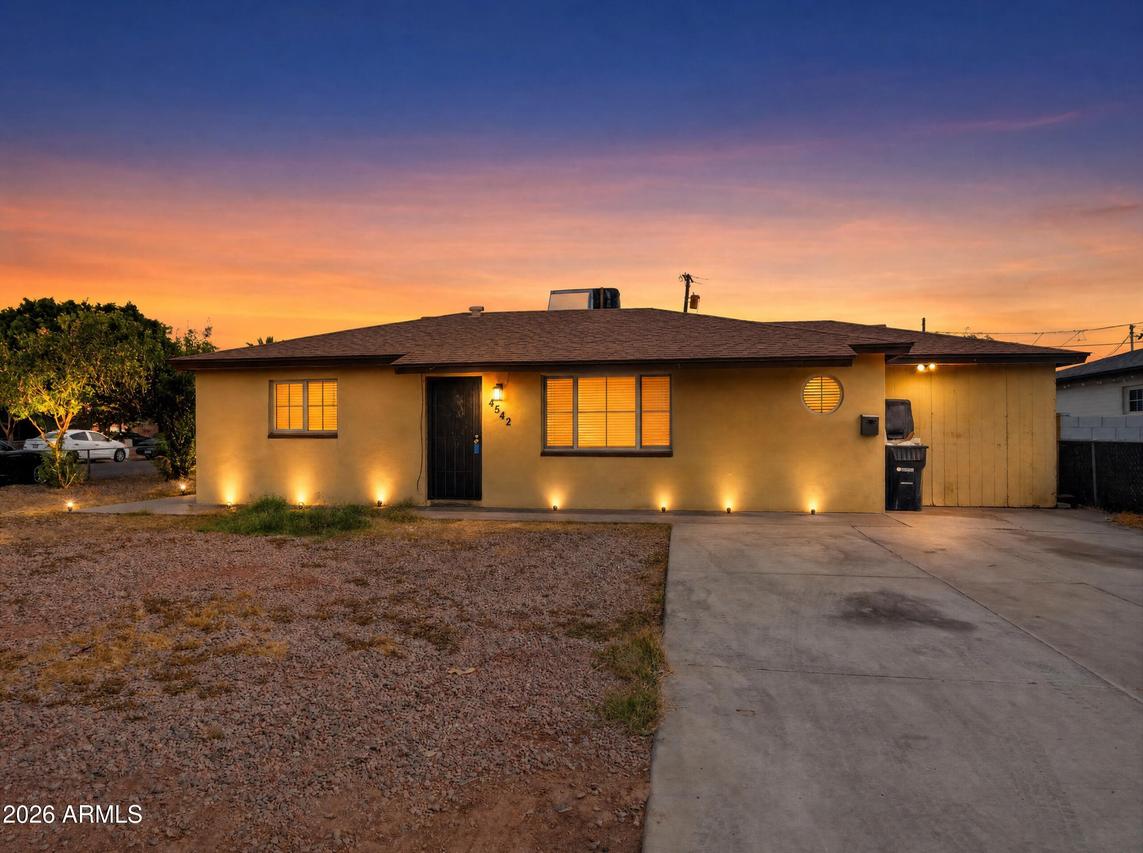 4542 W Fairmount Ave., Phoenix, AZ 85031