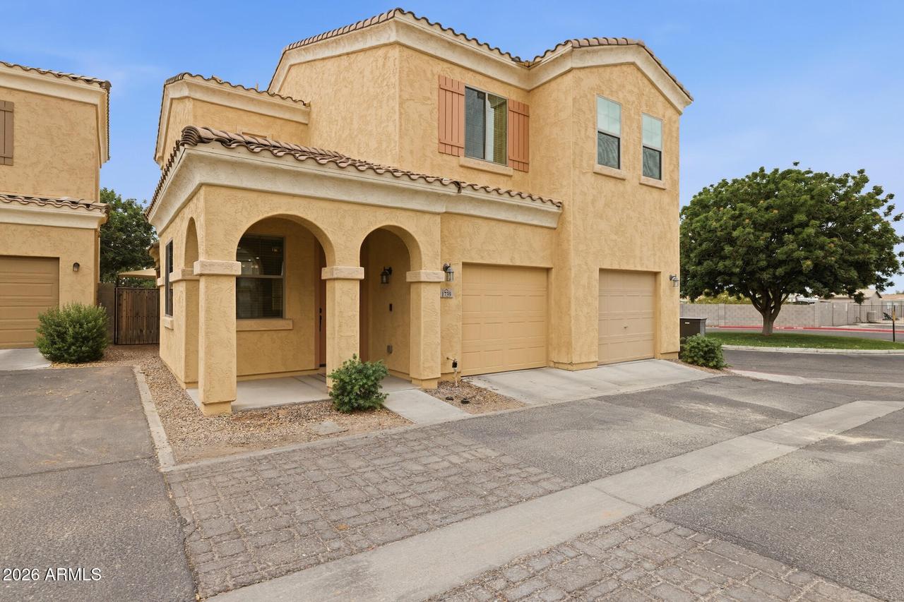 1739 S Desert View Pl., Apache Junction, AZ 85120