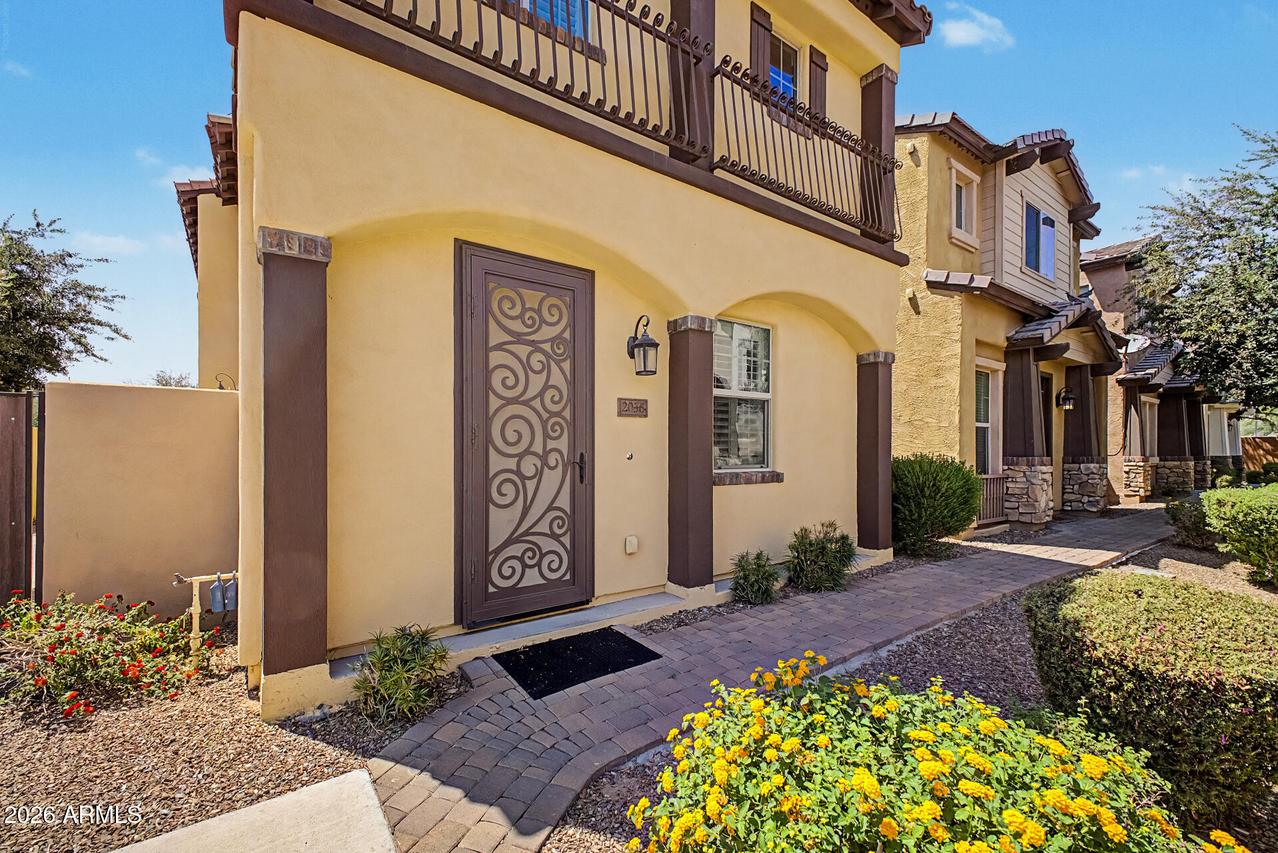 2036 E Heartwood Ln., Phoenix, AZ 85022