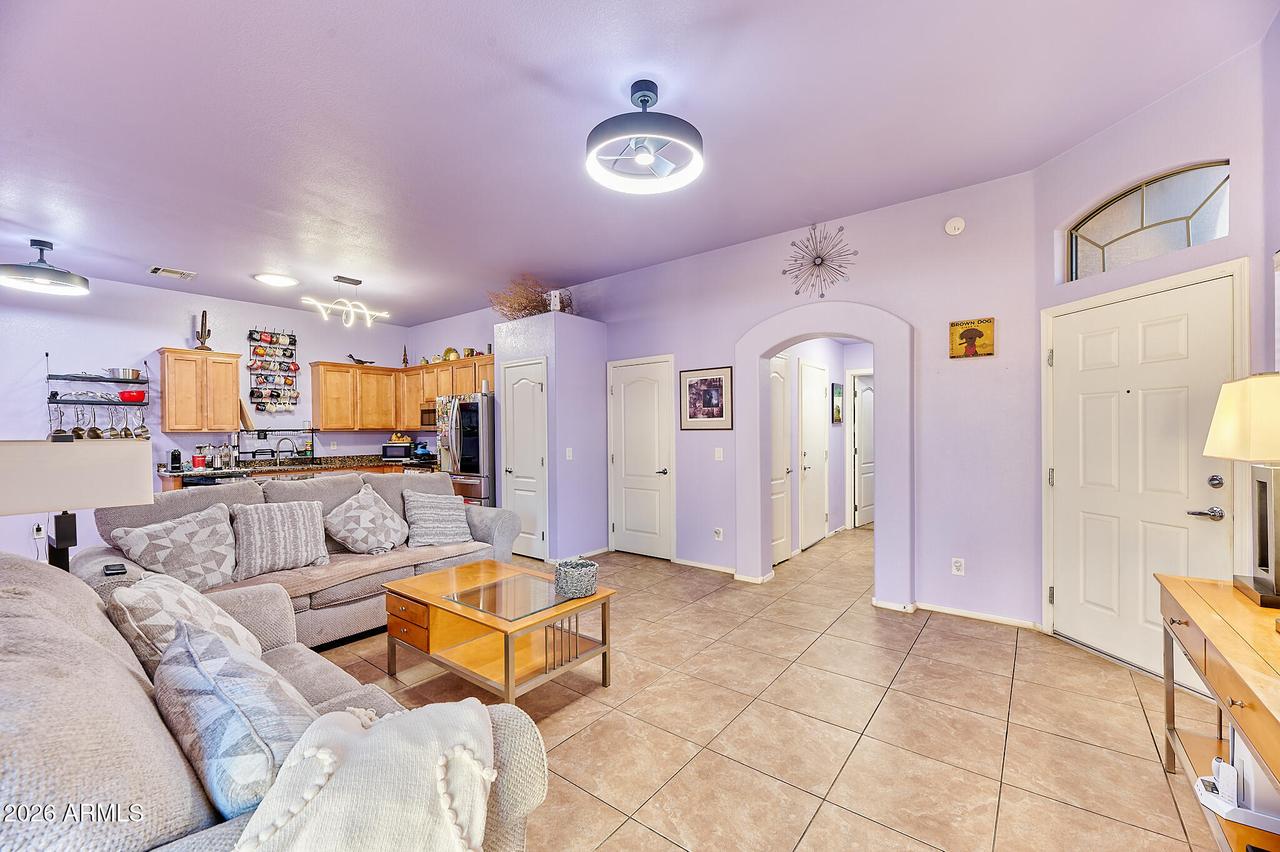 2725 E Mine Creek Rd. #1203, Phoenix, AZ 85024