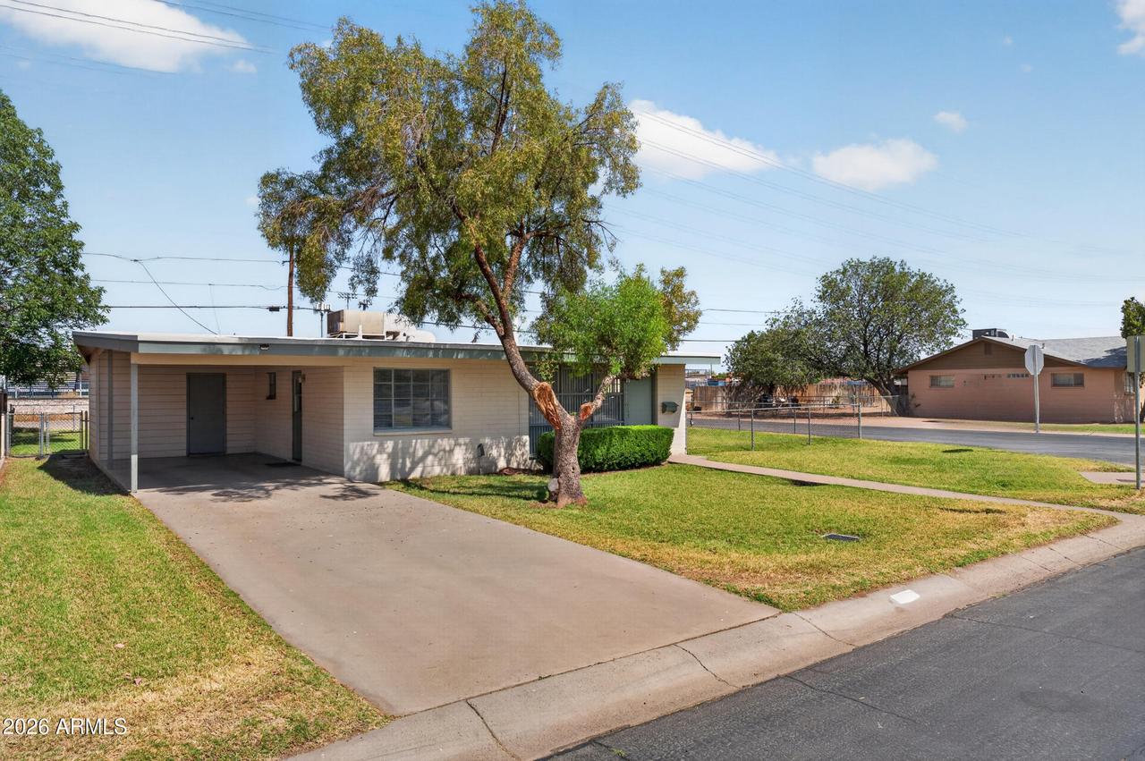 1613 S Farmer Ave., Tempe, AZ 85281