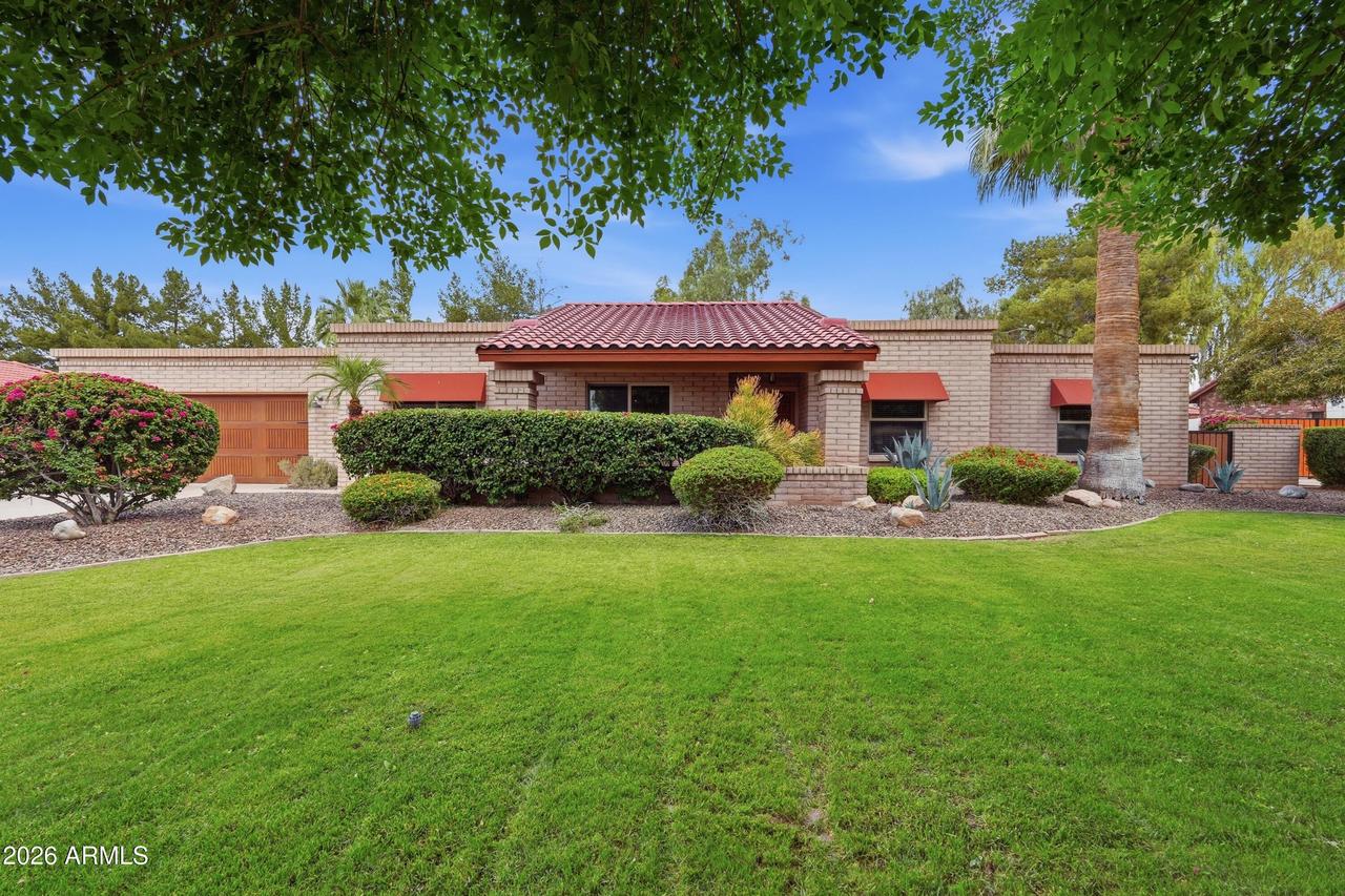 1550 E Greentree Dr., Tempe, AZ 85284