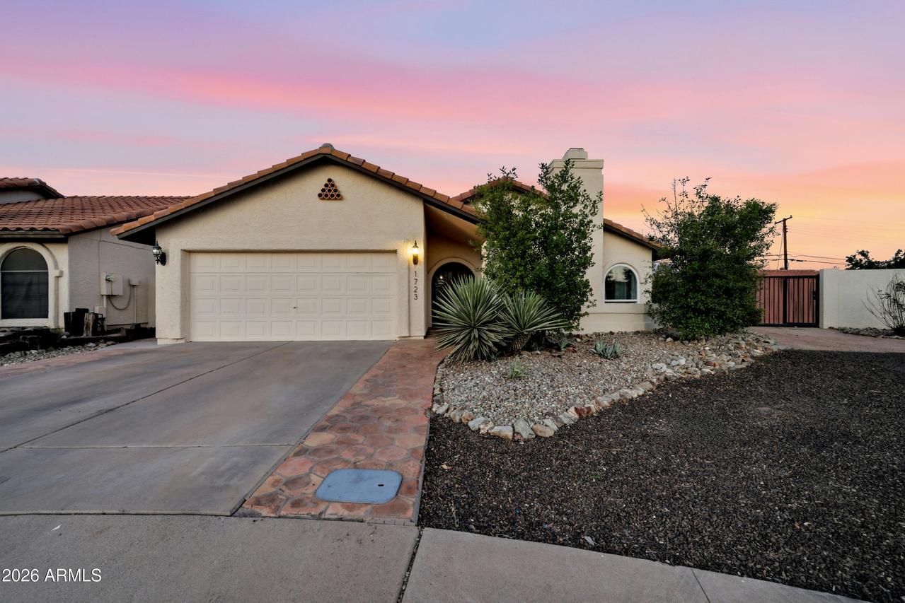 1723 N Palm Dr., Tempe, AZ 85288
