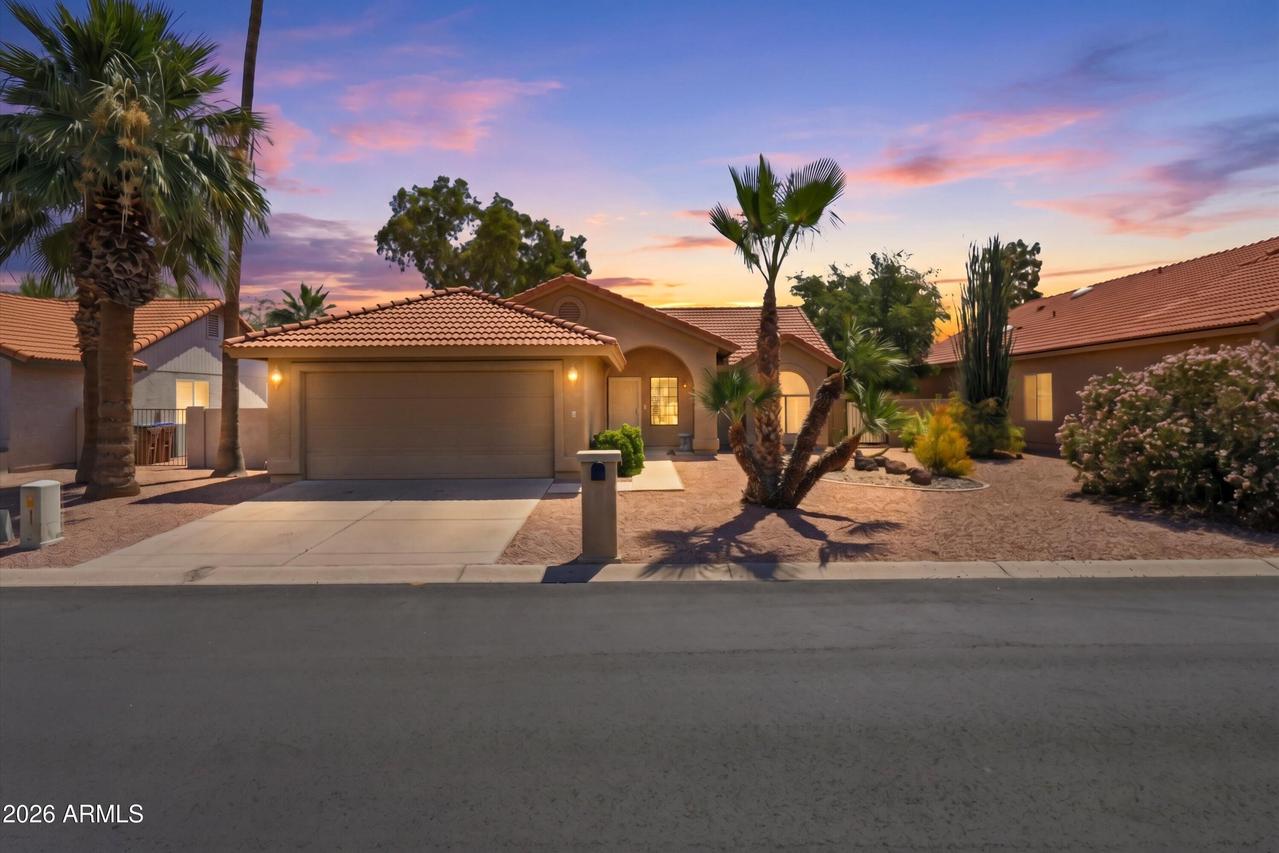 25625 S Flame Tree Dr., Sun Lakes, AZ 85248