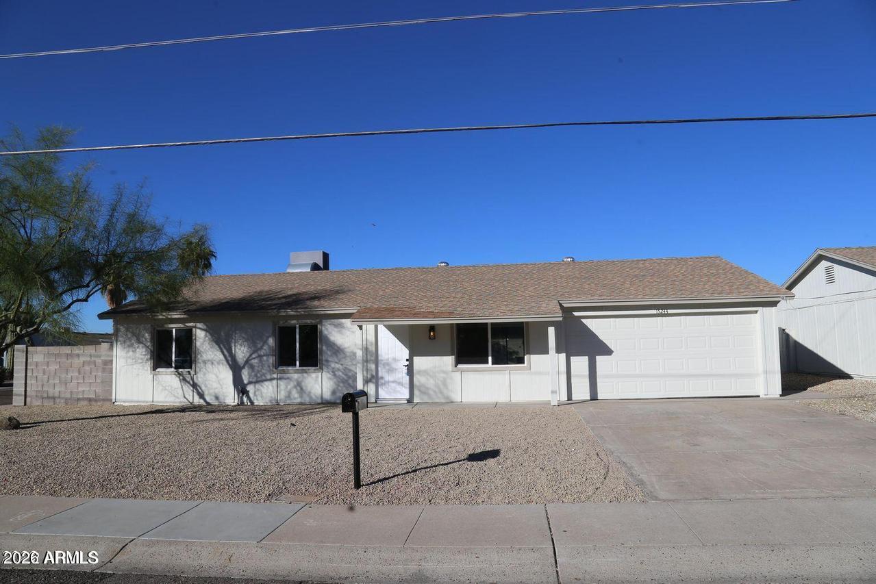 15244 N 38th St., Phoenix, AZ 85032