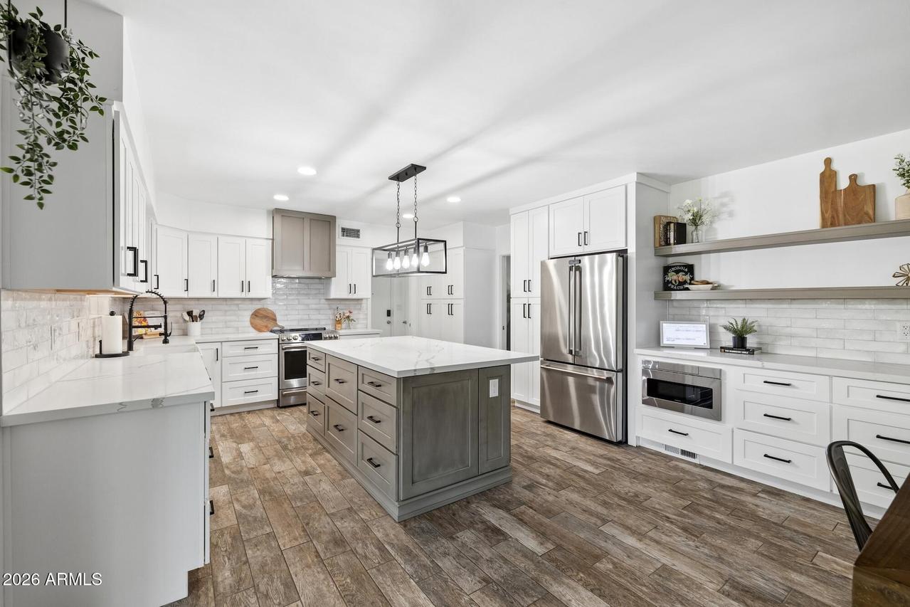 1423 E 3rd St., Mesa, AZ 85203