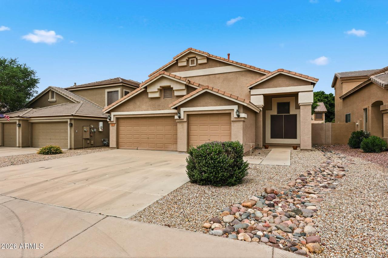 25422 N 68th Dr., Peoria, AZ 85383