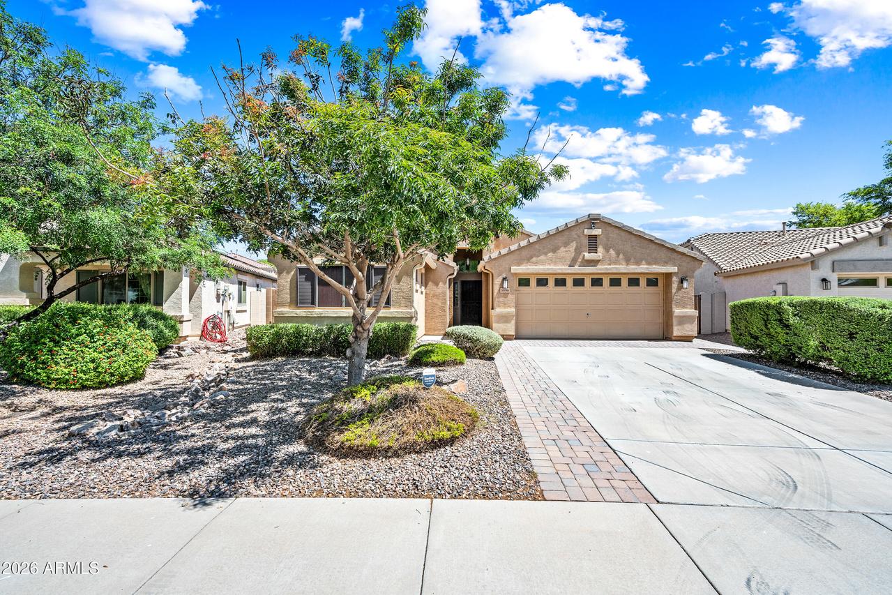 3896 E Aragonite Ln., San Tan Valley, AZ 85143