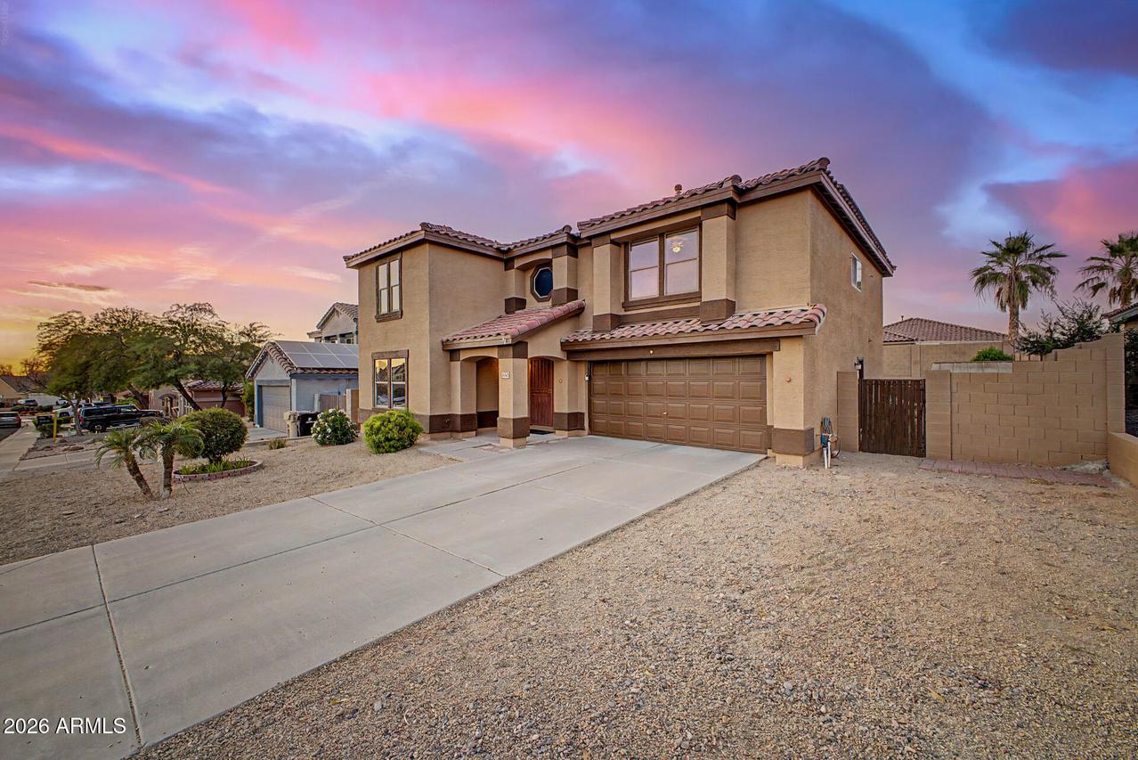 10562 W Via Del Sol Rd., Peoria, AZ 85383