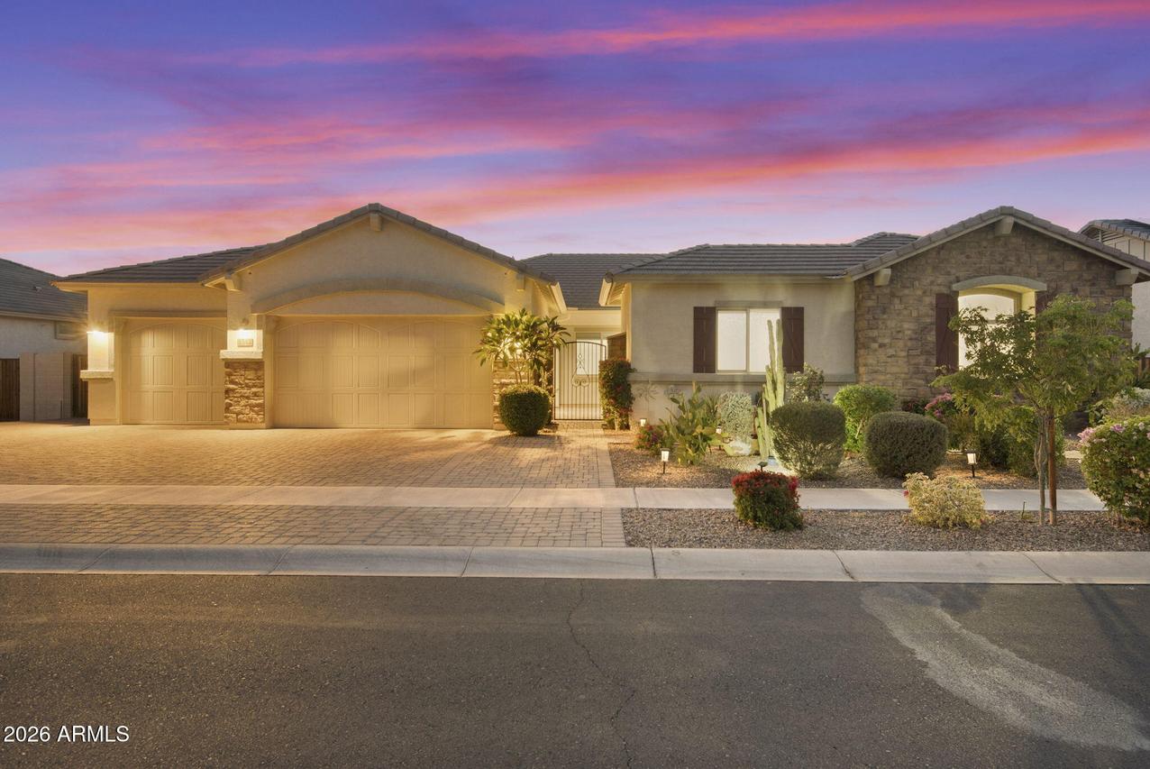 1512 W Ardmore Rd., Phoenix, AZ 85041