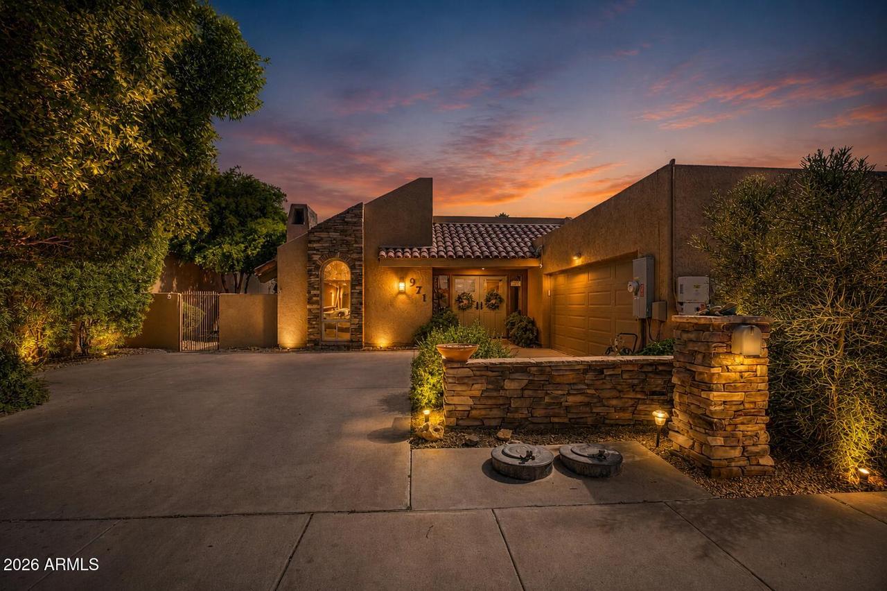 971 E Acacia Cir., Litchfield Park, AZ 85340