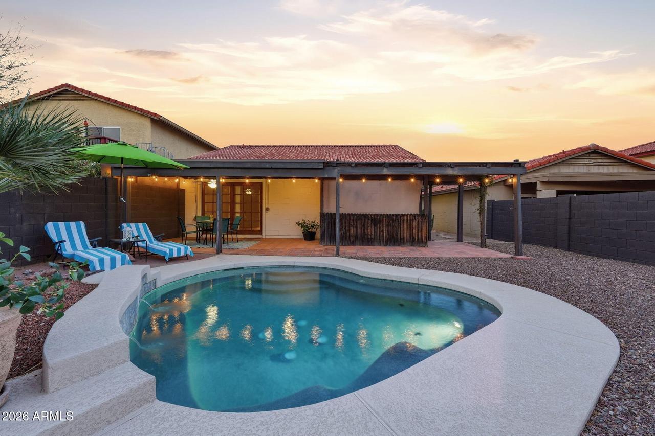4333 E Monte Way, Phoenix, AZ 85044