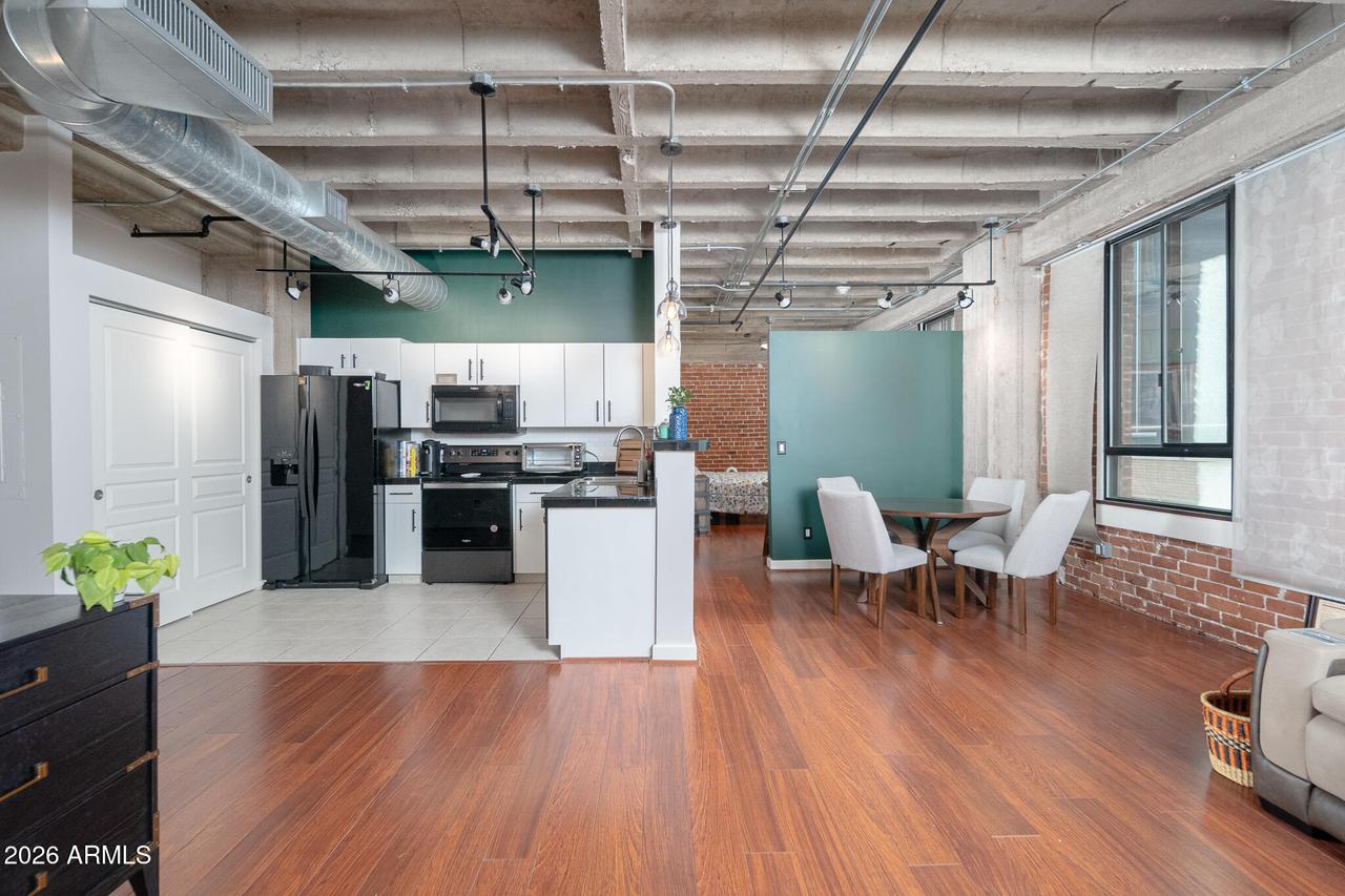 114 W Adams St. #402, Phoenix, AZ 85003
