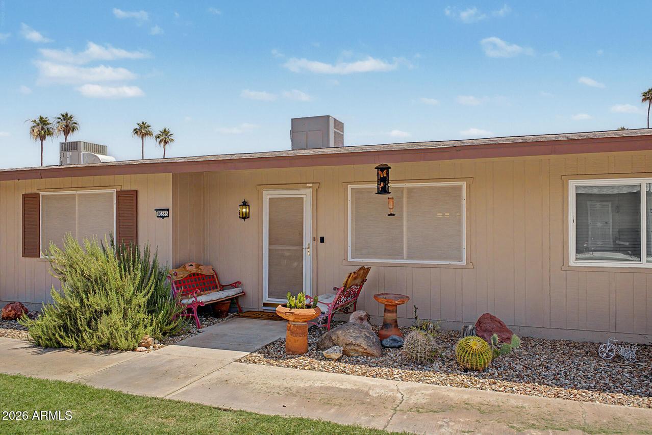 10853 W Santa Fe Dr., Sun City, AZ 85351