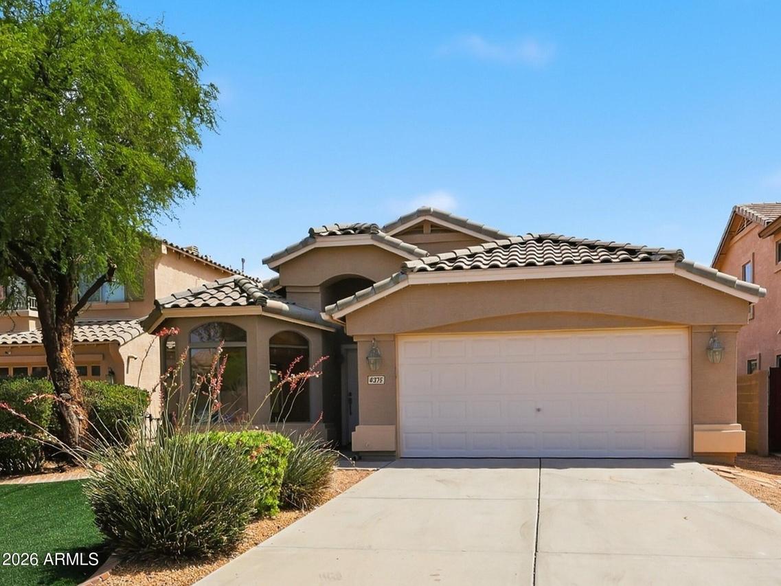 4375 E Rock Dr., San Tan Valley, AZ 85143