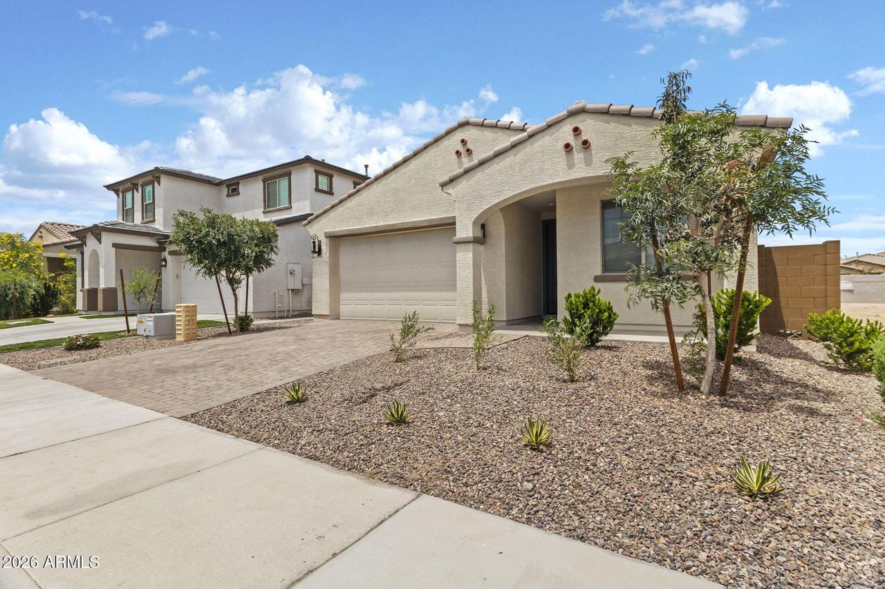 9004 W Georgia Ave., Glendale, AZ 85305