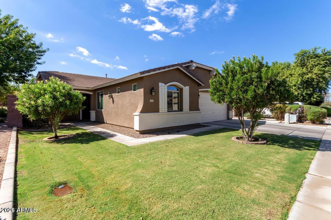 119 W Leatherwood Ave., San Tan Valley, AZ 85140