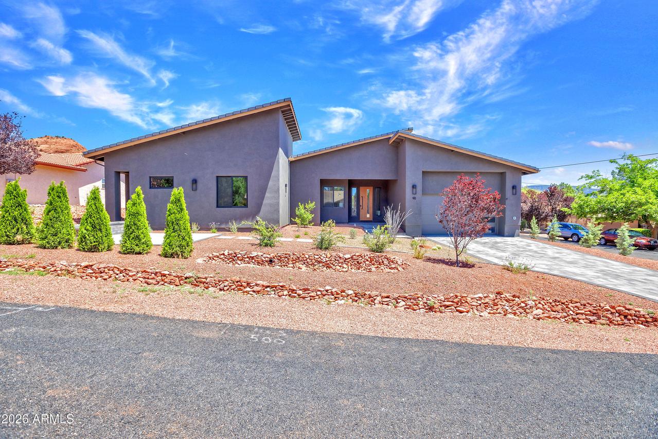 90 Yucca Dr., Sedona, AZ 86336