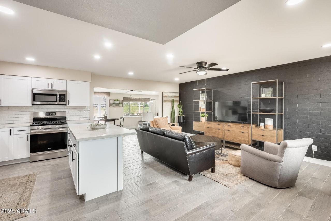 10801 W El Dorado Dr., Sun City, AZ 85351