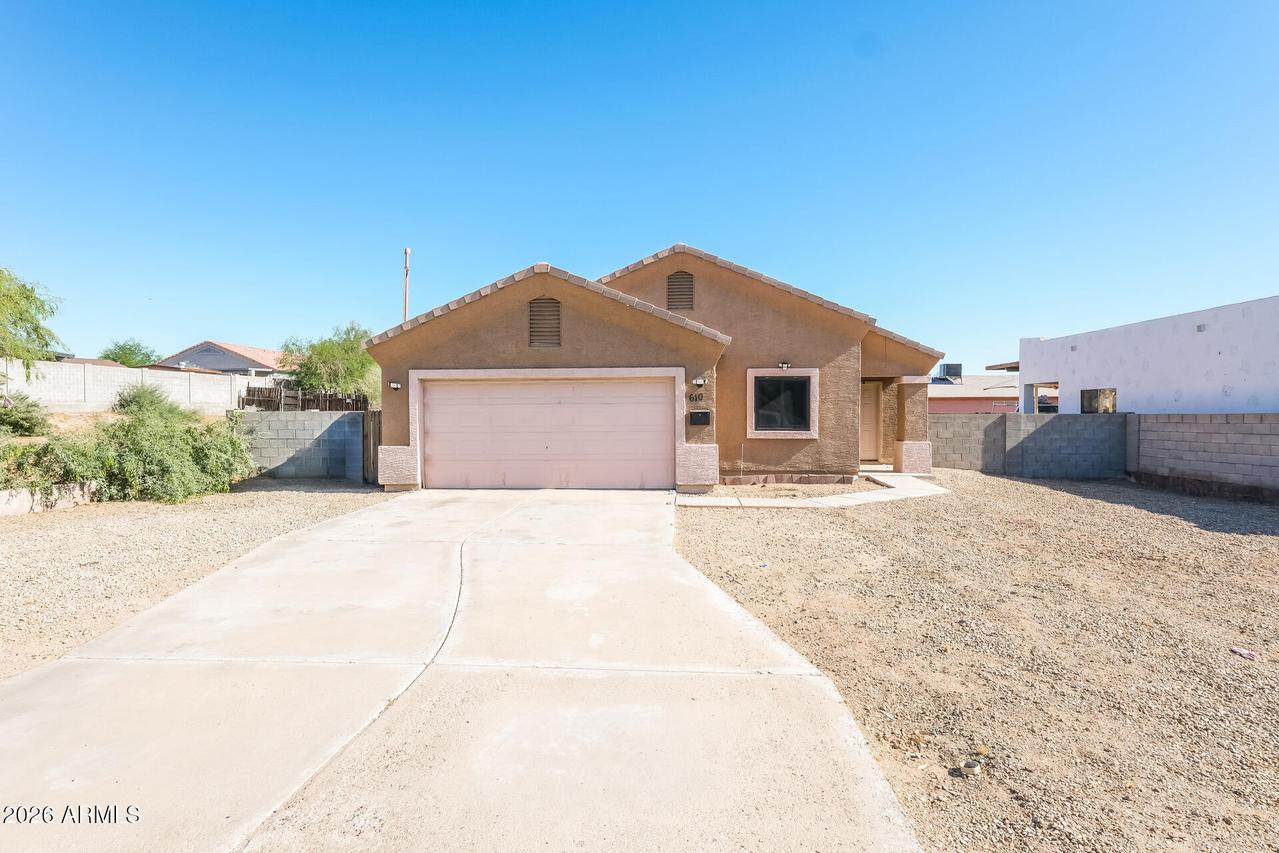 610 E Dee St., Avondale, AZ 85323