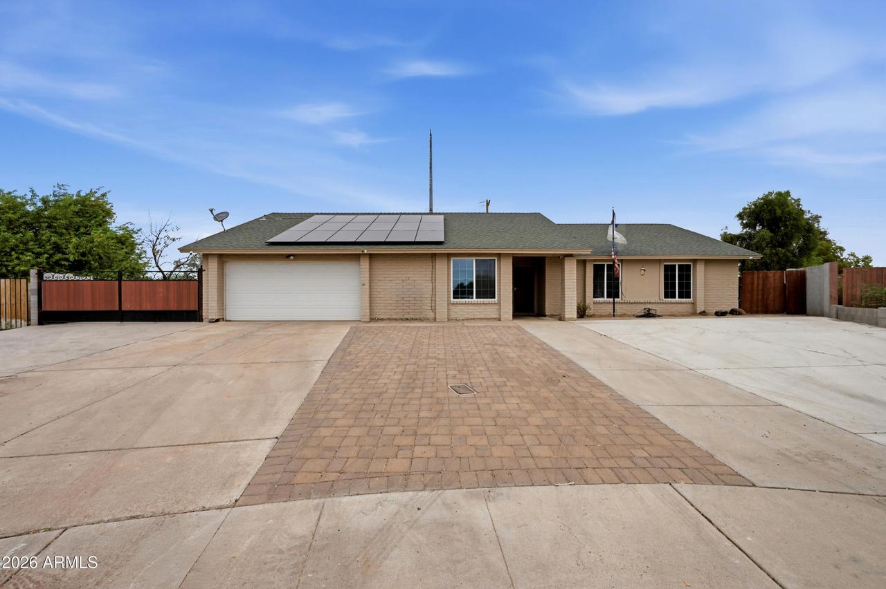 12039 N 60th Ave., Glendale, AZ 85304