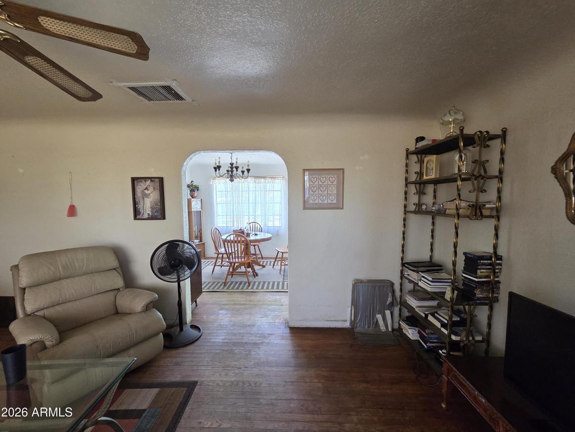 618 E 8th St., Casa Grande, AZ 85122