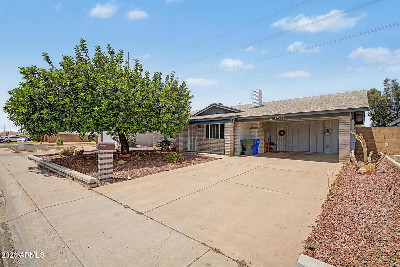 2950 W Villa Theresa Dr., Phoenix, AZ 85053