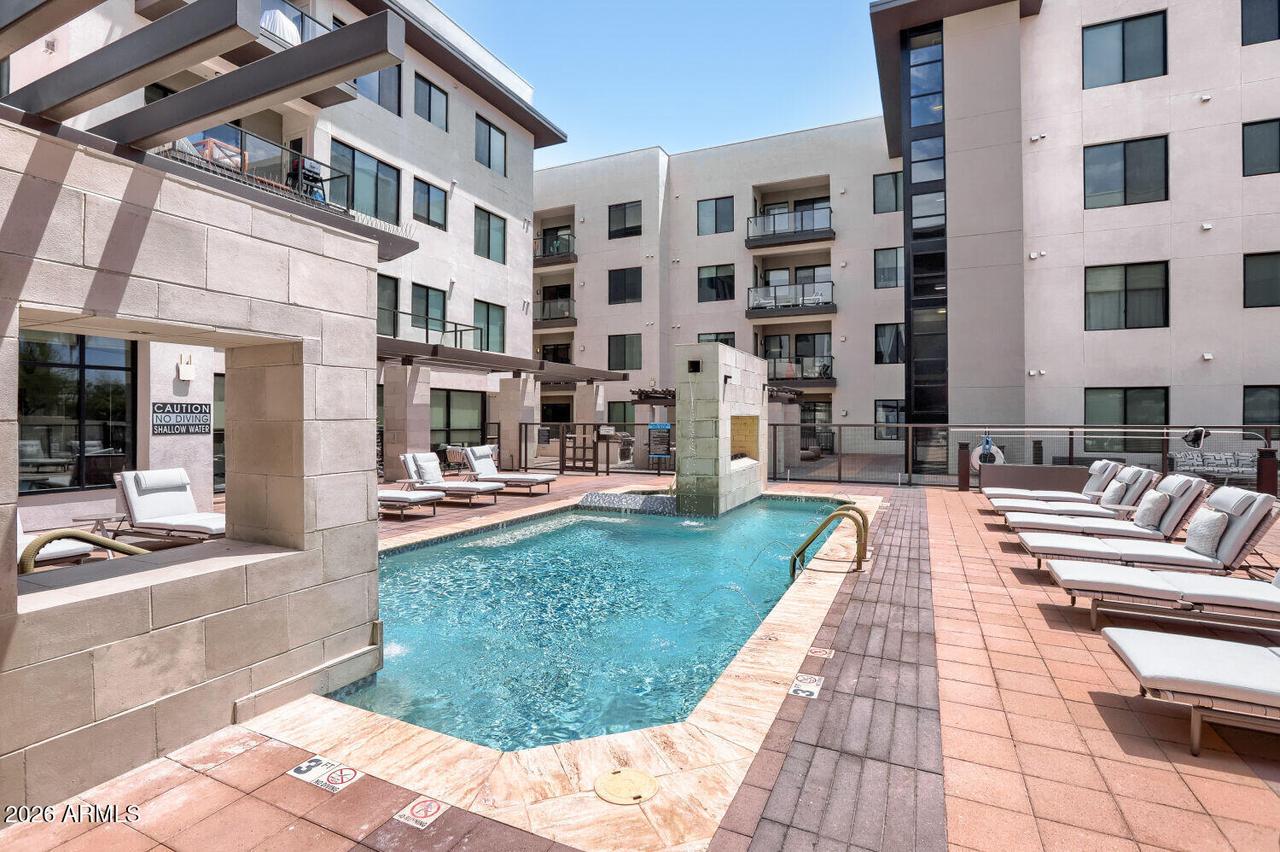 7300 E Earll Dr. #1016, Scottsdale, AZ 85251