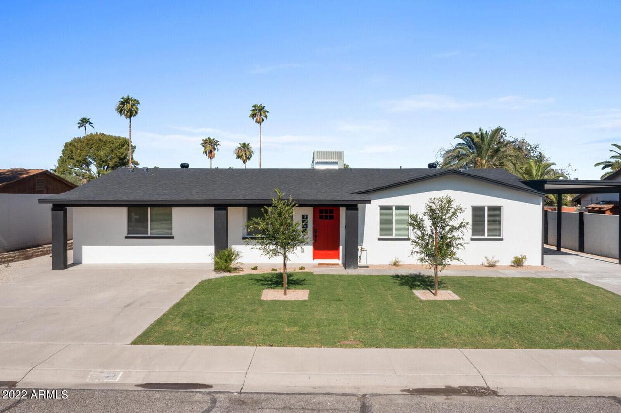 3440 E Laurel Ln., Phoenix, AZ 85028