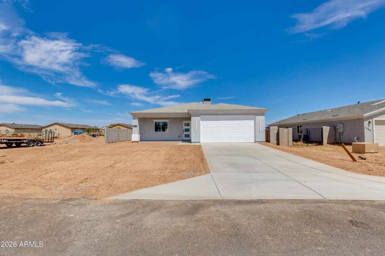 32001 N Poplar St., Wittmann, AZ 85361