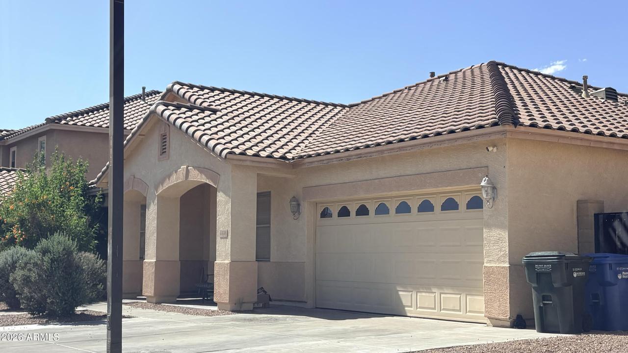 1338 E Pedro Rd., Phoenix, AZ 85042