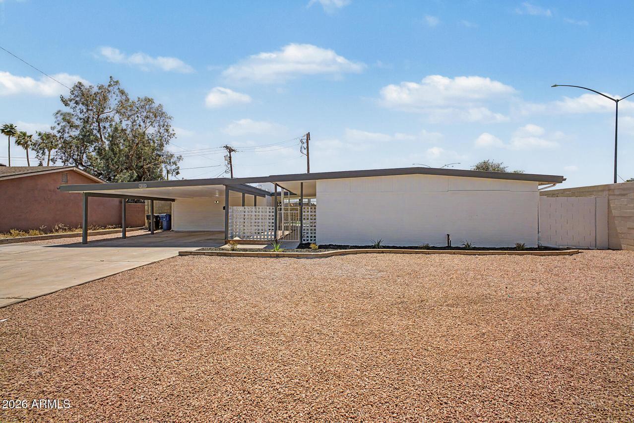 2009 E 3rd Dr., Mesa, AZ 85204