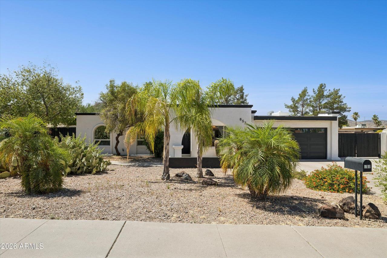 857 E Coral Gables Dr., Phoenix, AZ 85022