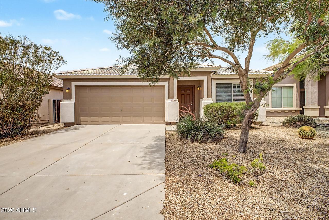 2766 E Cowboy Cove Tr., San Tan Valley, AZ 85143