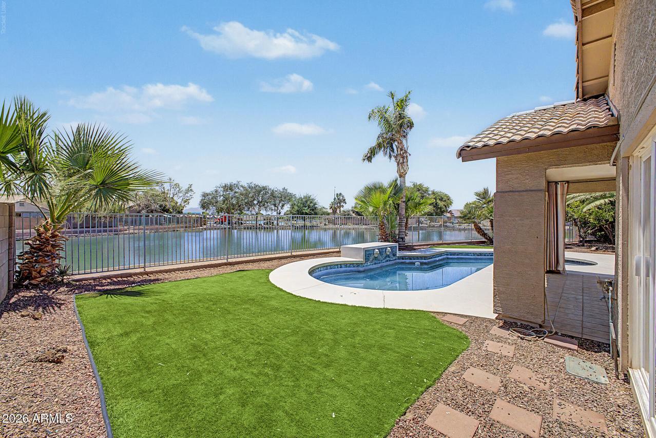 10819 W Monte Vista Rd., Avondale, AZ 85392