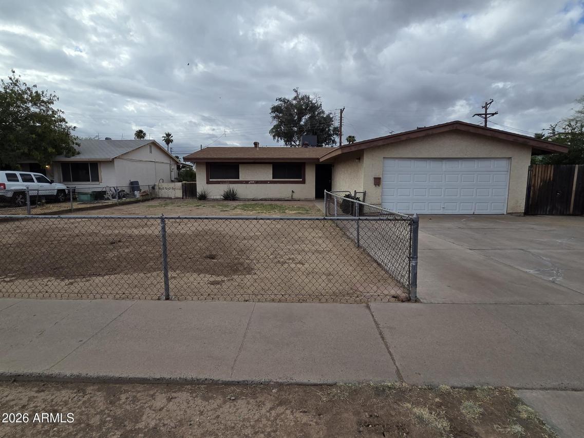 3645 W Diana Ave., Phoenix, AZ 85051