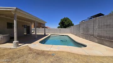 10554 W Louise Dr., Peoria, AZ 85383