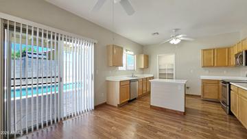 10554 W Louise Dr., Peoria, AZ 85383