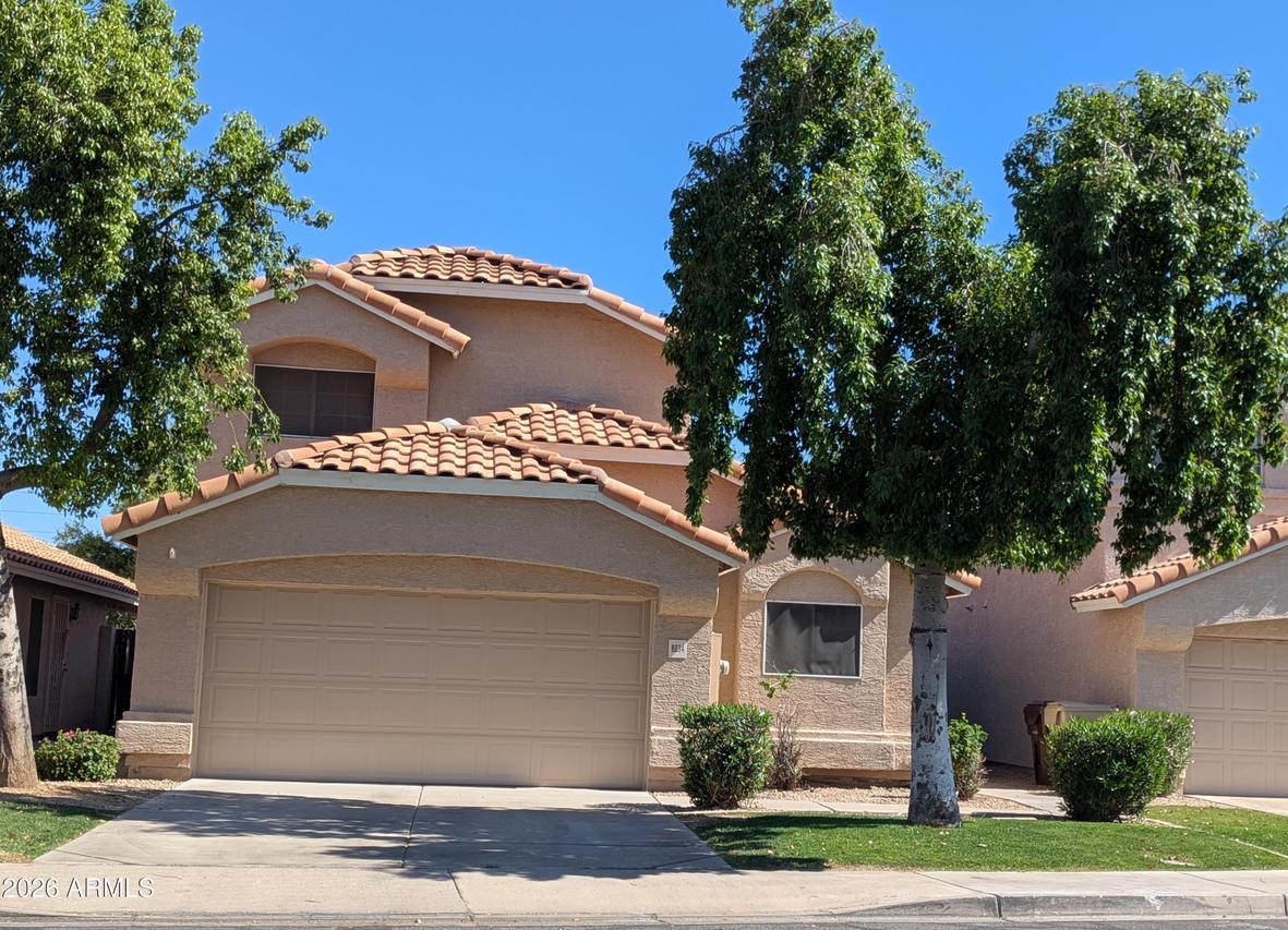 8034 W Paradise Dr., Peoria, AZ 85345