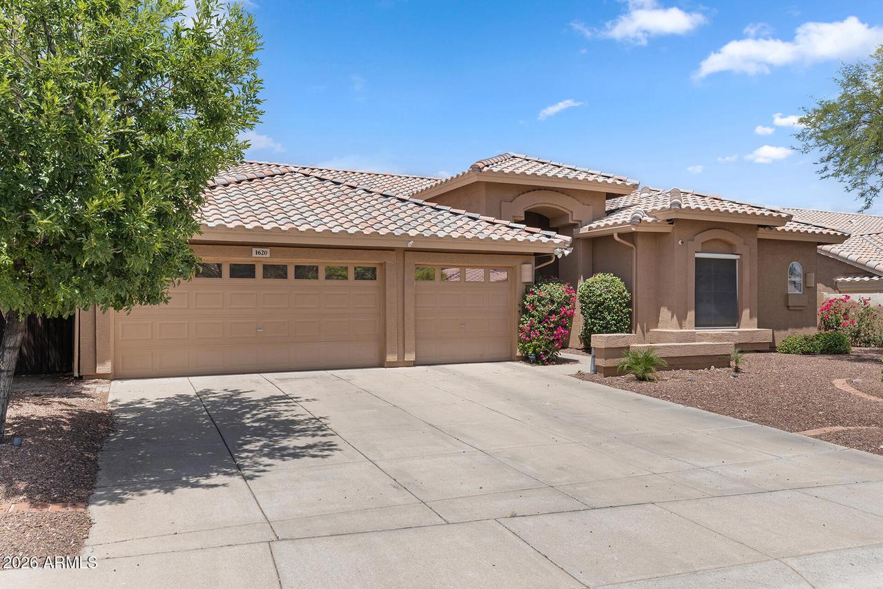 1620 E Kathleen Rd., Phoenix, AZ 85022